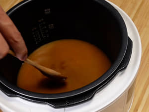 鯖魚味噌煮｜Siroca 4L微電腦壓力鍋/萬用鍋