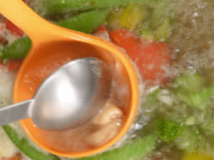 低醣料理｜冷凍蔬菜麻油蛋花湯