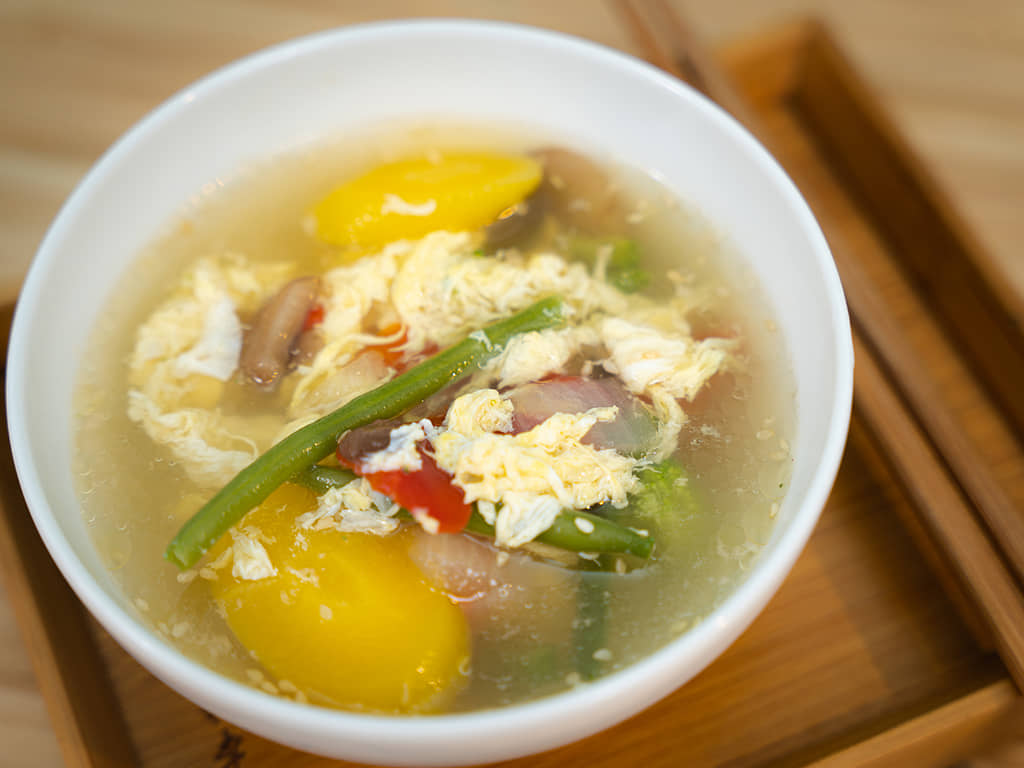 低醣料理｜冷凍蔬菜麻油蛋花湯