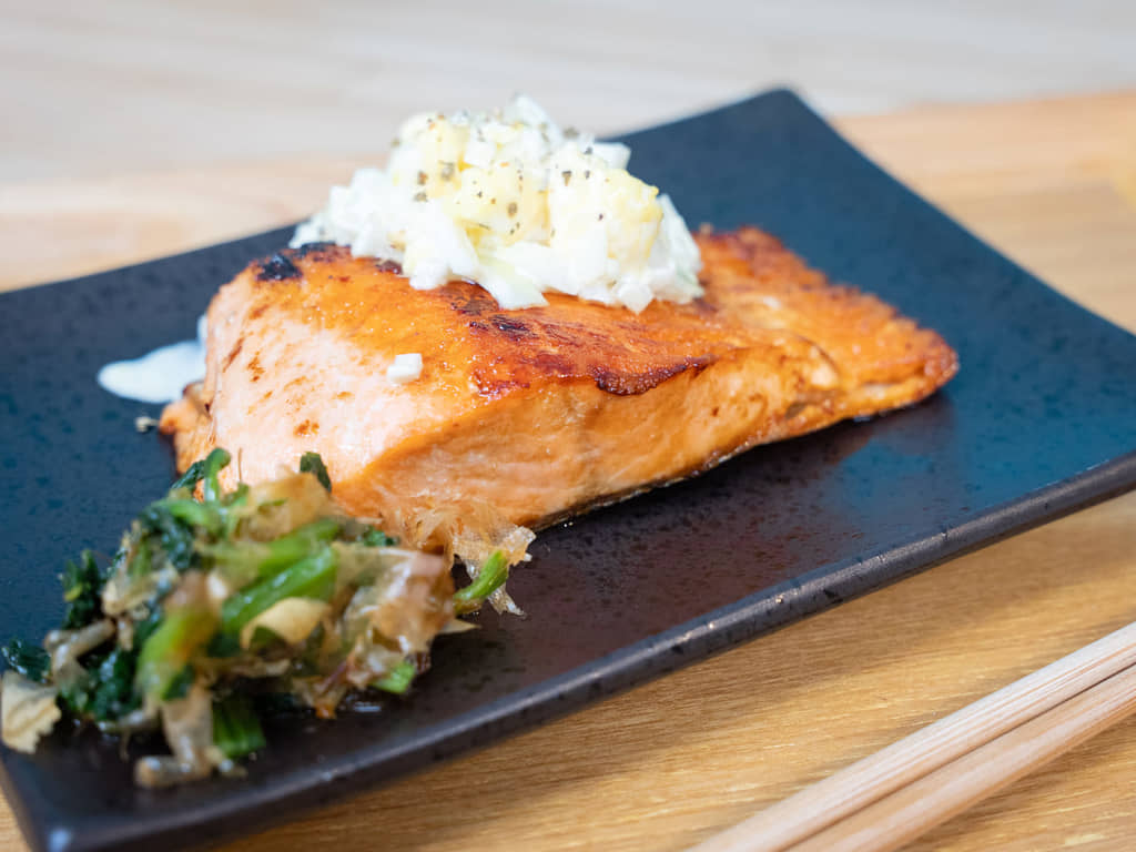 減醣食譜｜日式鮭魚排佐塔塔醬