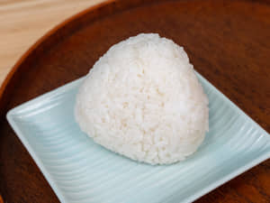 最完美的日本米吃法｜鹽飯糰作法