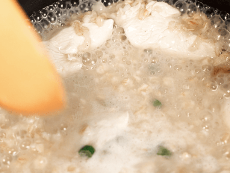 低GI粥品｜燕麥蔘雞湯 步驟3