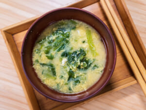 菠菜蛋花味噌湯｜營養滿點的減肥湯品