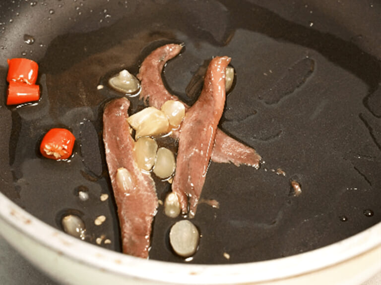 大蒜橄欖油鯷魚馬鈴薯沙拉 步驟3