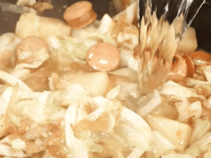 洋蔥馬鈴薯濃湯，免用高湯也能做出鮮甜湯底