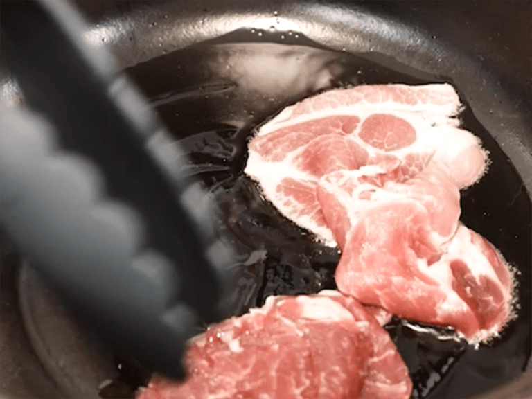 經典家庭料理｜鹽味馬鈴薯燉肉 步驟1