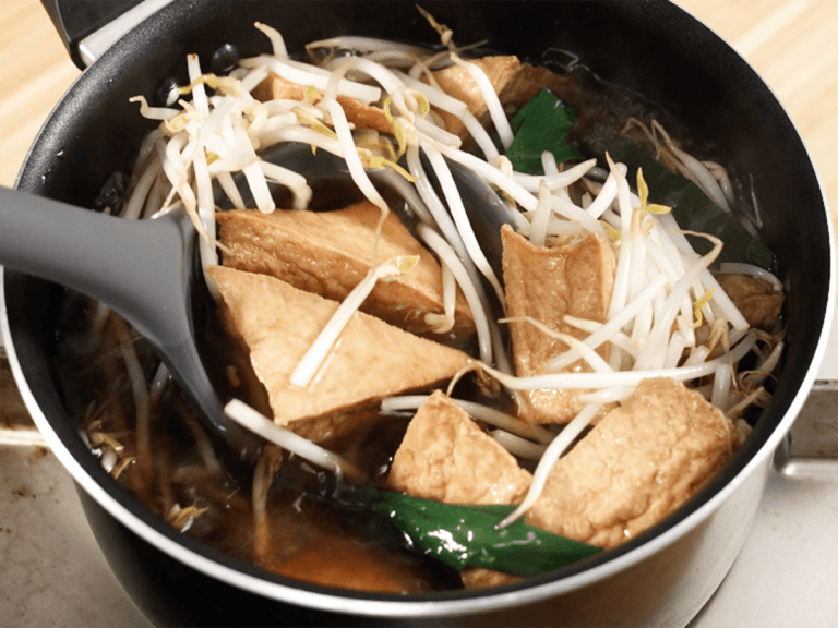 油豆腐豆芽雞湯 步驟3