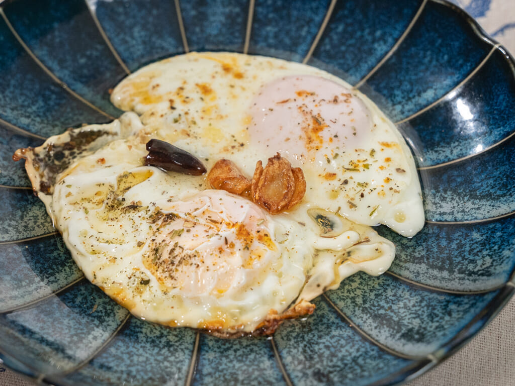 橄欖油蒜味煎蛋