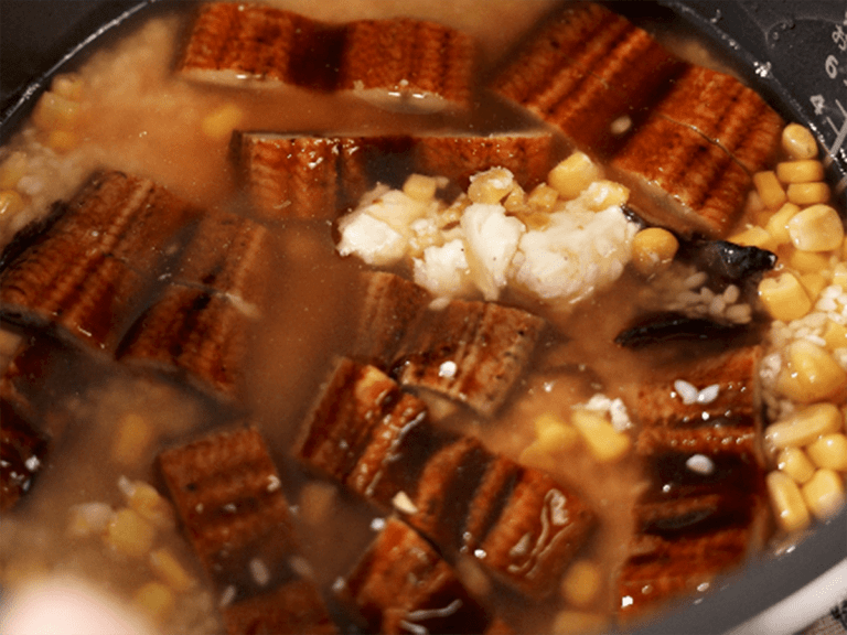 蒲燒鰻魚玉米炊飯 步驟4
