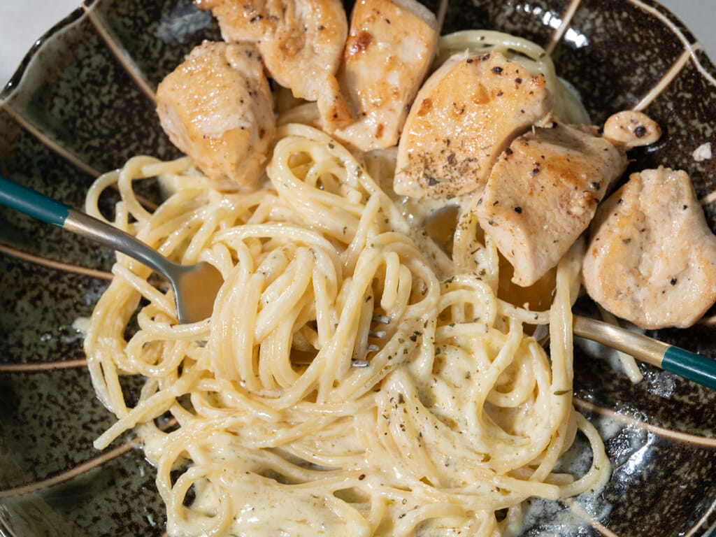 雞肉奶油義大利麵