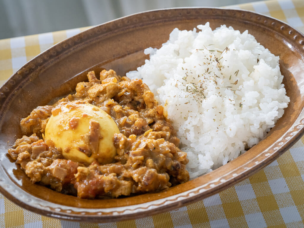 水煮蛋肉末咖哩
