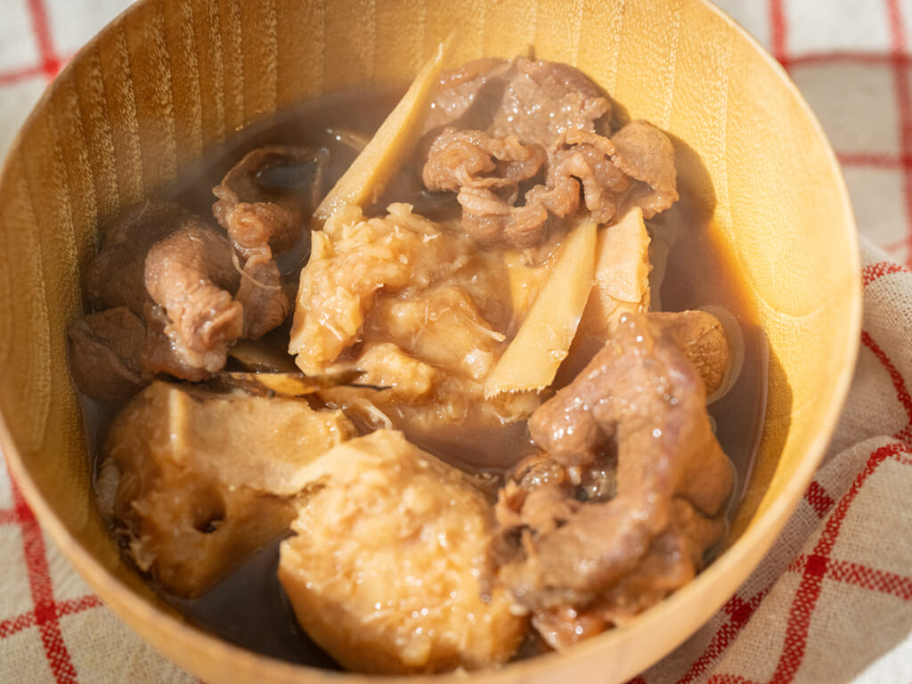 芋煮（醬油口味），日本傳統食