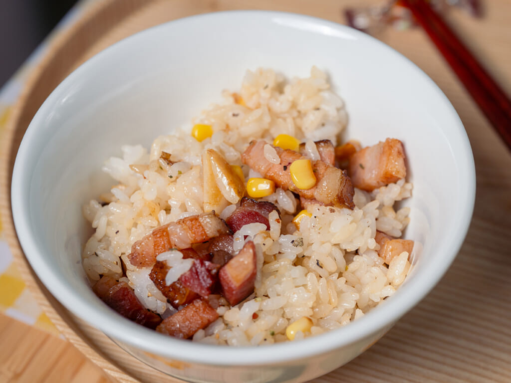 培根玉米奶油拌飯