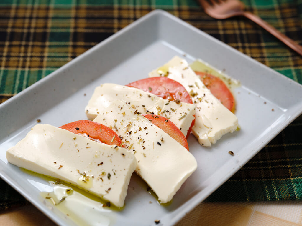 豆腐莫札瑞拉冷盤