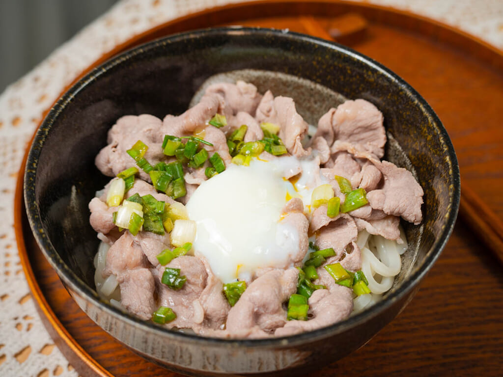 鹽蔥涮肉烏龍麵