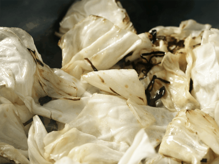 鹽昆布清炒高麗菜 步驟4