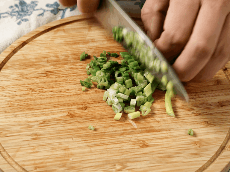 鹽昆布清炒高麗菜 步驟2