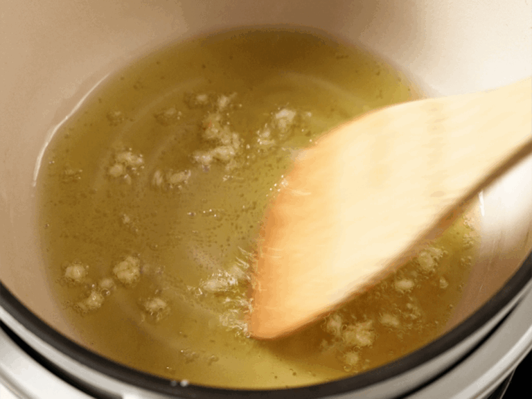 百搭西式家常食材：新鮮番茄做Tomato sauce 步驟2