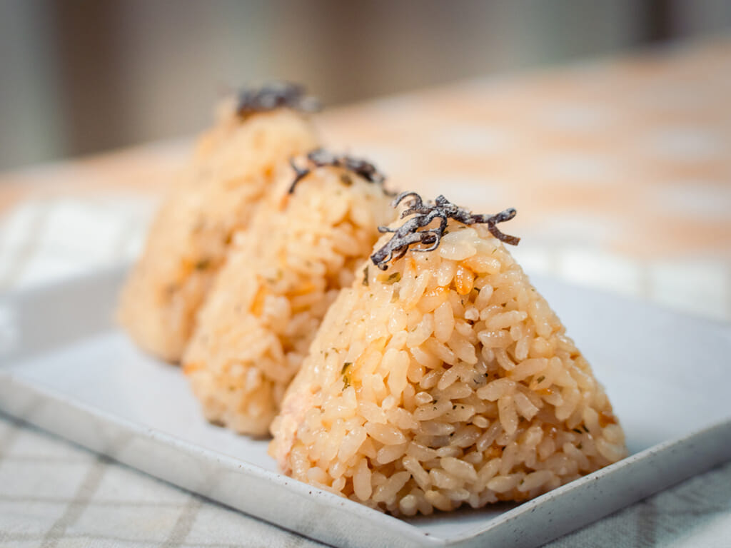 鹽昆布鮪魚美乃滋飯糰