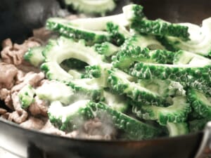 沖繩苦瓜炒豆腐