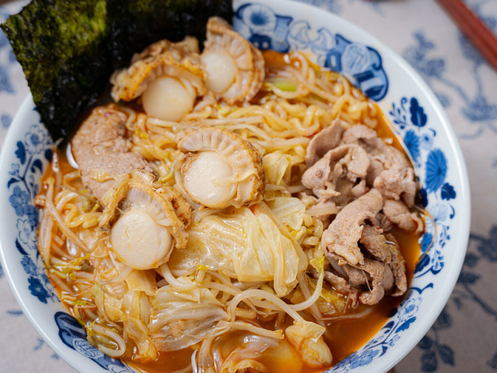 帆立貝蔬菜辛拉麵