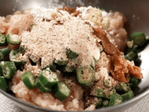 秋葵雞肉丸湯