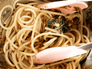 紫蘇和風蛋醬義大利麵