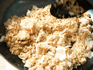 這樣做不會糊？粒粒分明海鮮炒飯