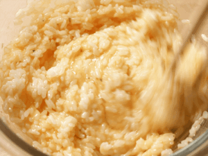 這樣做不會糊？粒粒分明海鮮炒飯