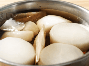 鮮甜白蘿蔔關東煮