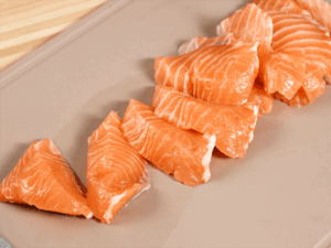 鹽昆布麻油鮭魚生魚片