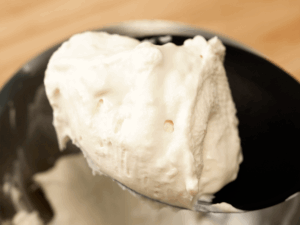 熱量剩1/3，鹽麴優格仿乳酪起司