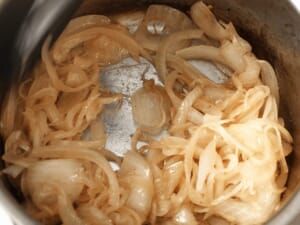 只用鹽巴也能做好喝玉米濃湯，不需高湯，充滿食材鮮甜！